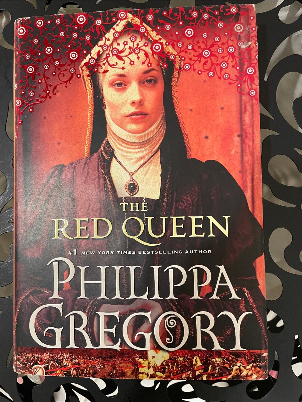 The Red Queen Paperback - Red Cover